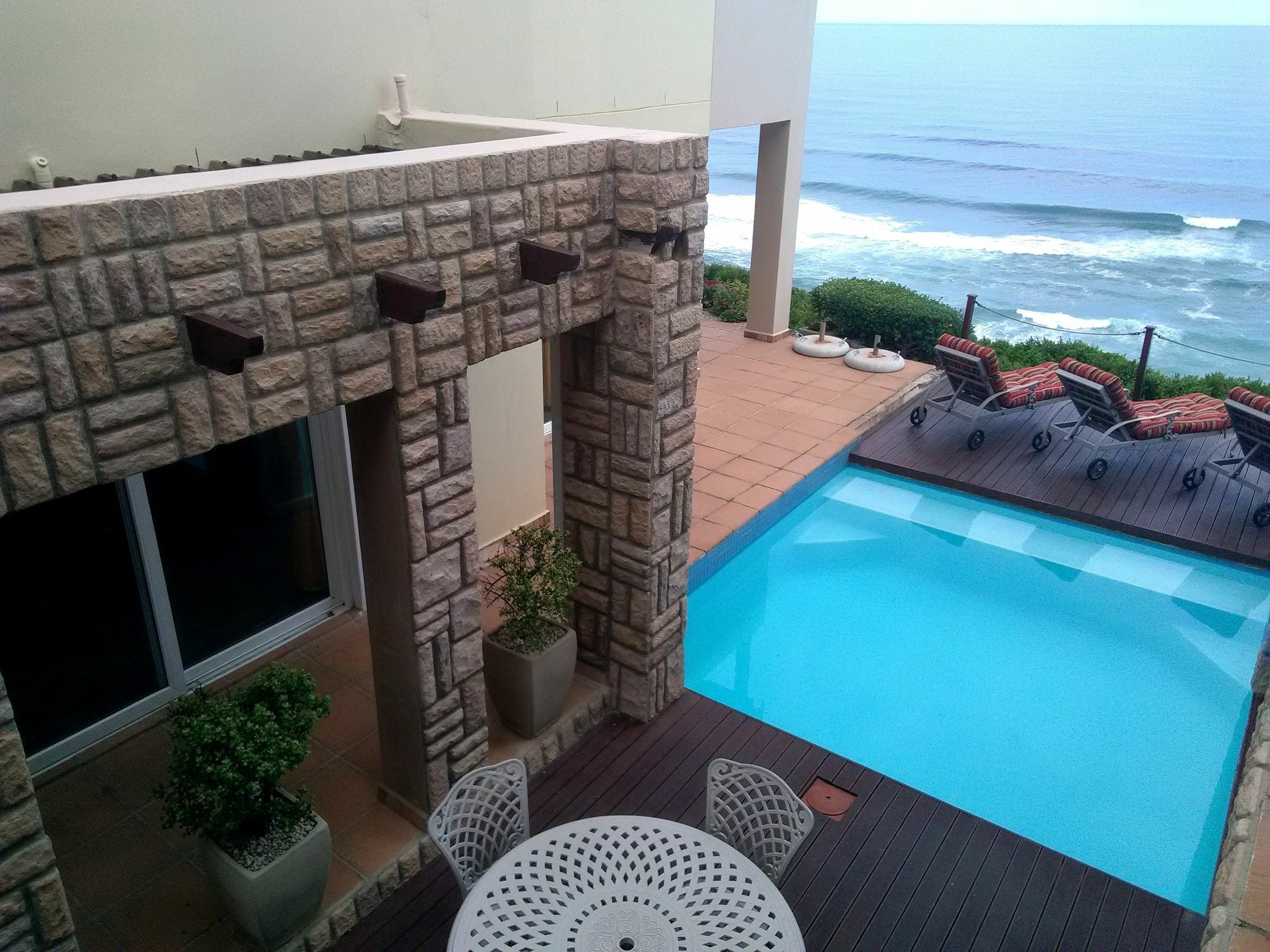 Brenton On The Rocks Hotel Exterior foto
